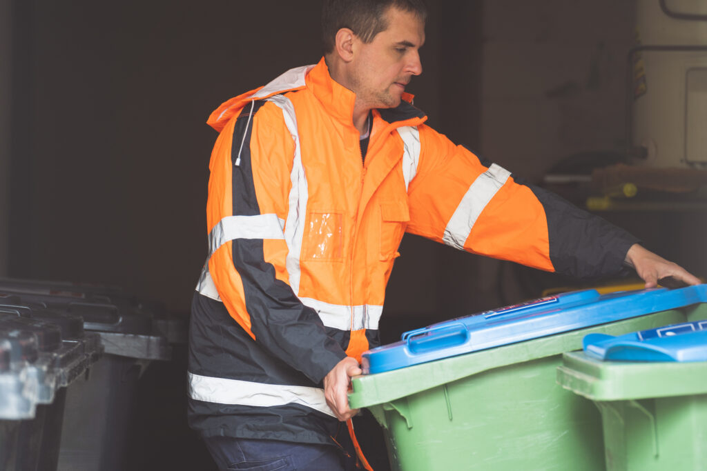 Landfill diversion strategies for offices and warehouses.